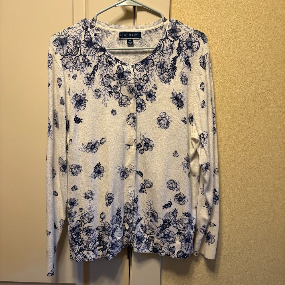 Women's Karen Scott Cardigan - Size XL